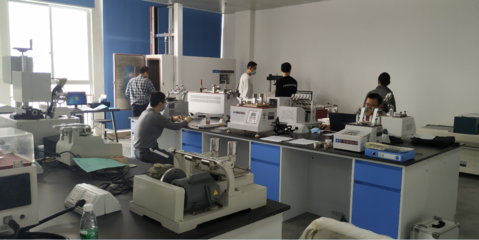 助力復工復產(chǎn)，國家鞋檢中心為制鞋企業(yè)提供精準檢測服務